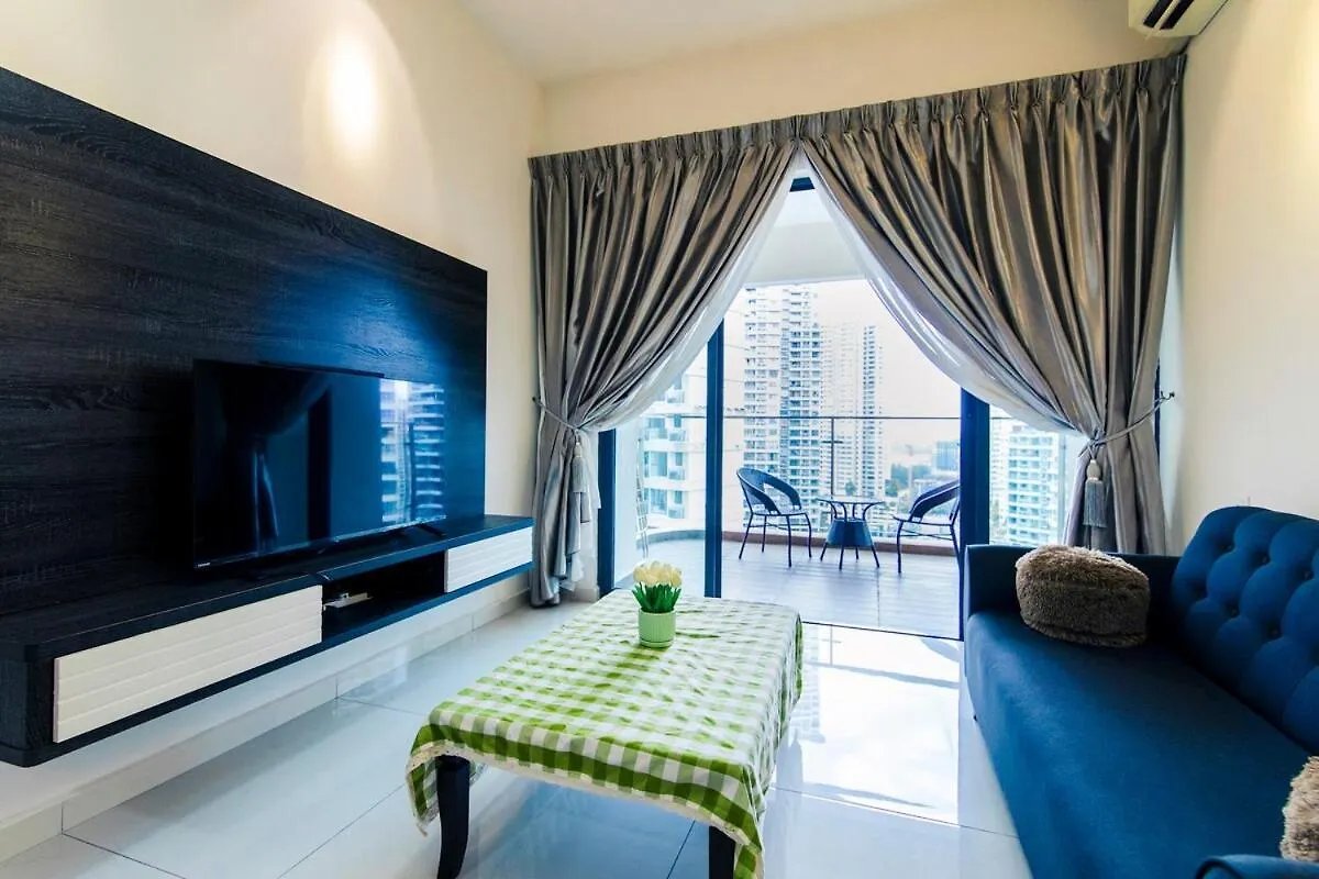 Kings Bay, Country Garden Danga Bay, Suitable For Families Of Four Or Couples, A Happy Little Home Johor Bahru